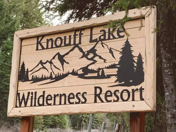 Knouff Lake Wilderness Resort - Heffley, BC campground
