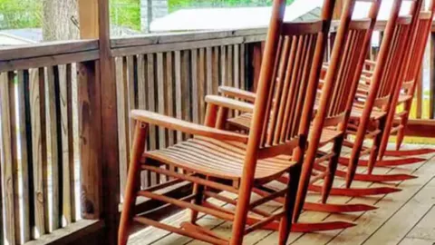 Lodge Apartment 4 — image 1 of 16