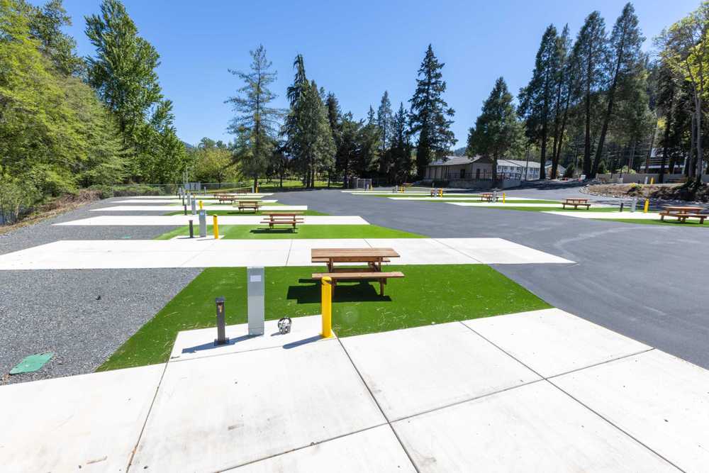 Rogue Vista RV Resort, Grants Pass, Oregon - Photo 3