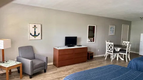 Waterfront Lodging Unit — image 19 of 19