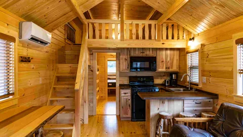 Three Rivers Bungalow — image 2 of 6