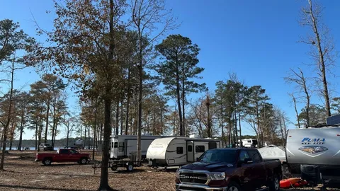30/50 AMP Standard RV Site — image 1 of 4