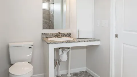 Scenic View Deluxe Cottages - 2 Bedroom — image 2 of 18