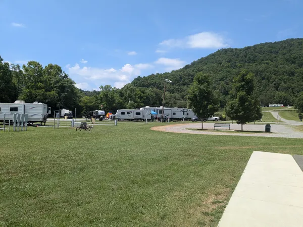 Leeman Field RV Park and Campground, Pennington, Virginia campground