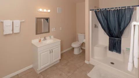 Motel Room — image 5 of 5