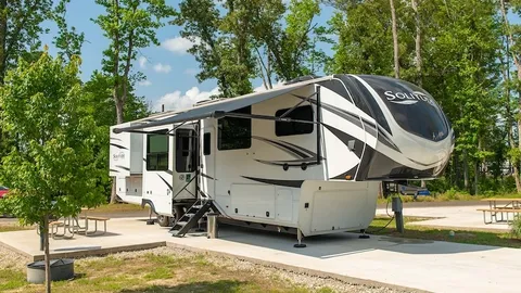 Red Carpet Pull-Thru RV Site — image 3 of 3