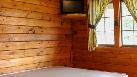 Rustic Cabin — image 7 of 7