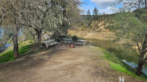 Rocky Canyon - 2 Vehicles ONLY / (Refundable Security Deposit Included in Avg. Nightly Rate) — image 2 of 3