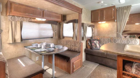 RV Rentals - RV 25 Fishin' Bear — image 10 of 10
