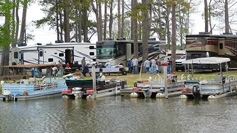 Island Waterfront Full HookUp — image 1 of 7