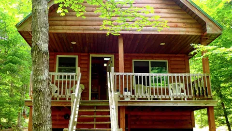 Cabins — image 1 of 8