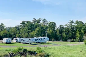 Dot’s Mobile Ranch – photo 2