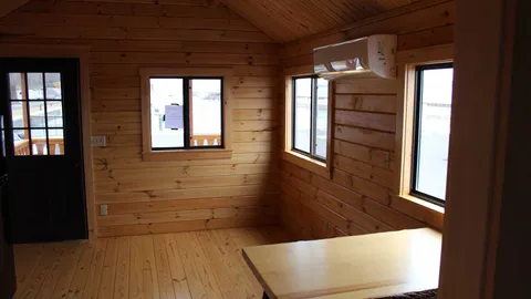 Medium Lakeview Cabin — image 2 of 9