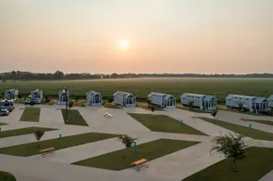Camp Margaritaville RV Resort Breaux Bridge – photo 3