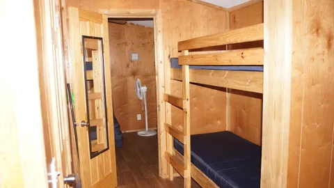 Deluxe Lakefront Cabin — image 2 of 11