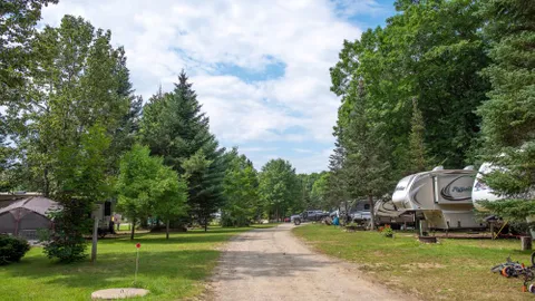 Standard Pull-thru 30/50 amp Full Hookup RV site — image 14 of 14