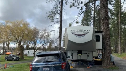 50/30/20 Amp Full Hookup Pull Through RV Site — image 2 of 9