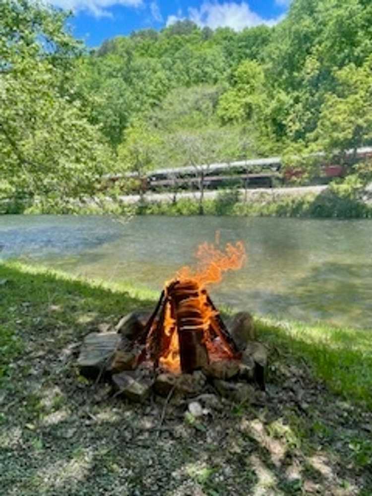 The Hala, Bryson City, North Carolina - Photo 4