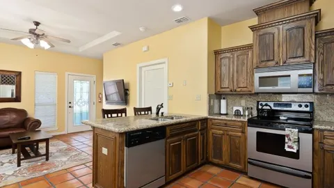 DELUXE CASITA — image 6 of 6