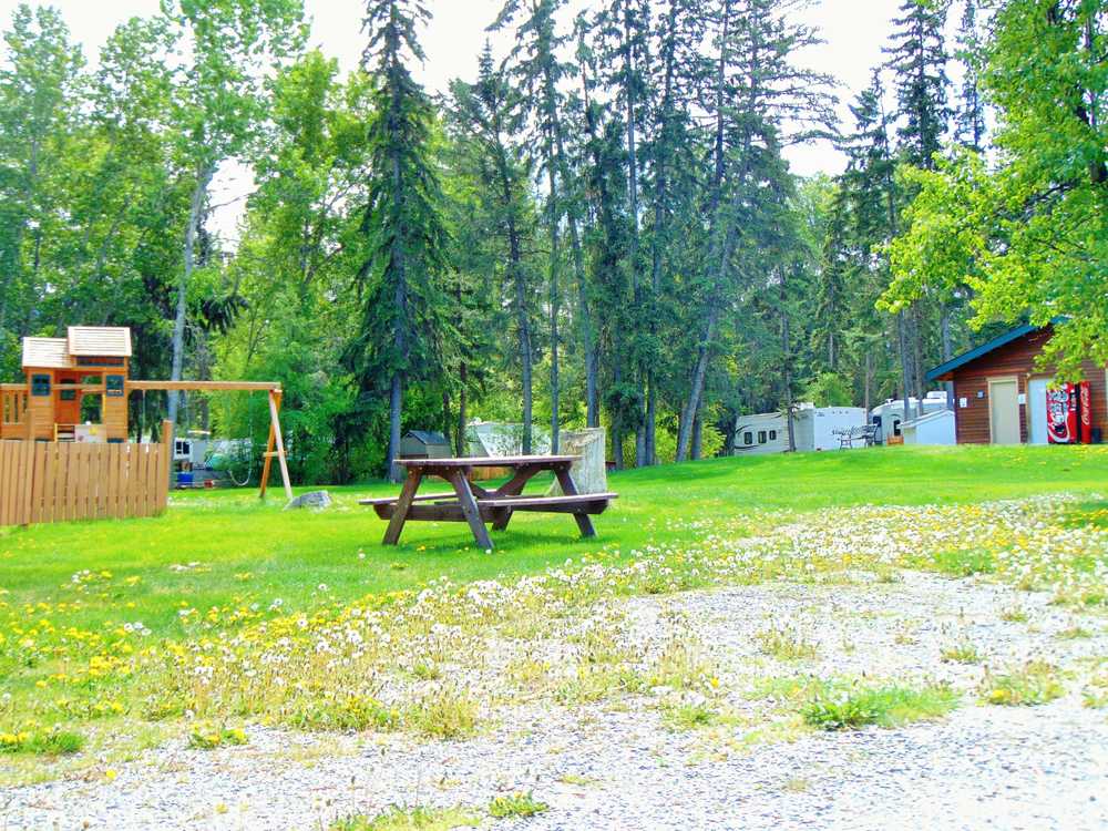 Spruce Grove Campground, Fairmont Hot Springs, British Columbia - Photo 2