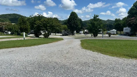 Mountain View Full Hookup Pull-Thru RV Site — image 6 of 6