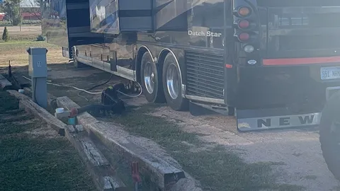 30/50 Amp EXTRA Long Pull-Through prefect for RV towing Vehicles — image 3 of 3