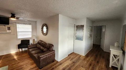 Lakeview Cove 2 Bedroom Deluxe with Kitchen - 2 — image 11 of 11