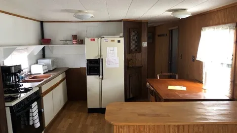 Rustic Cabin Mobile Home Large — image 5 of 5