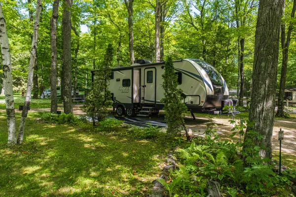 Hy-land Court RV Park and Campground – photo 1