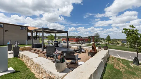 Executive Site-121 — image 2 of 23