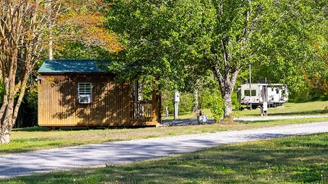 30/50 Amp Full Hookup RV Site — image 2 of 4