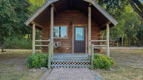 Deluxe Cottage — image 1 of 12