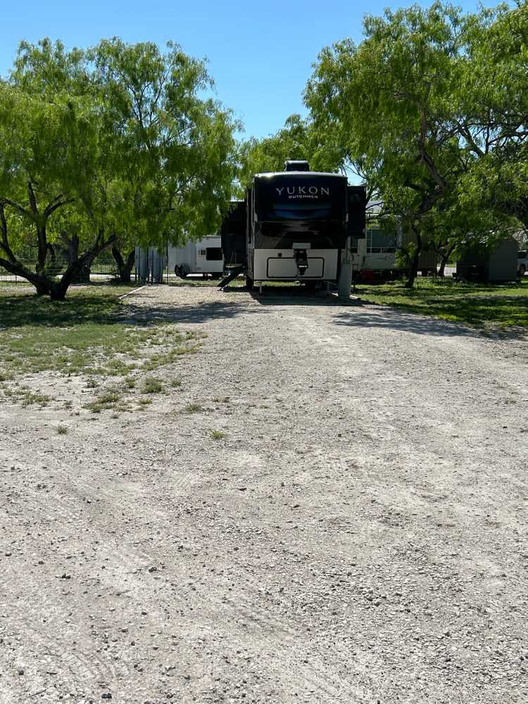 Big Mesquite RV Park, Three River, Texas - Photo 5