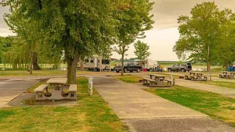 Deluxe Full Hookup 50amp RV Site — image 3 of 3