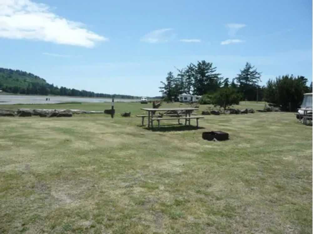 Whalen Island County Campground, Cloverdale, Oregon - Photo 4