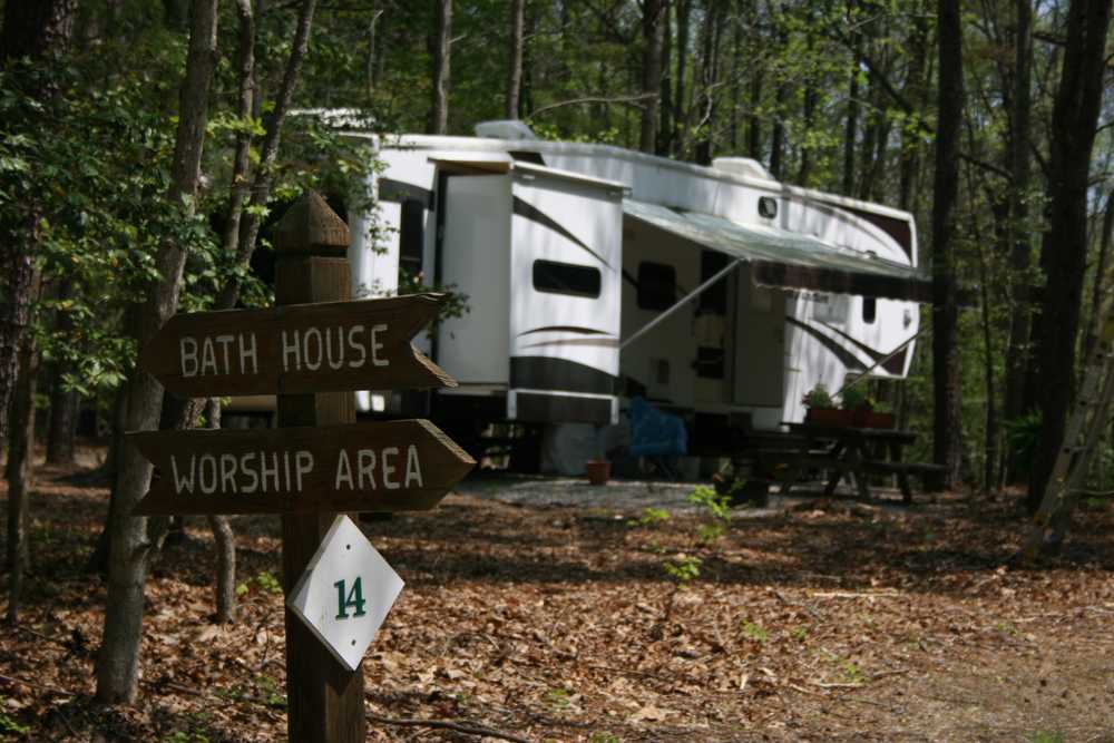 Colonial Pines Campground at Williamsburg Christian Retreat Center - Photo 4