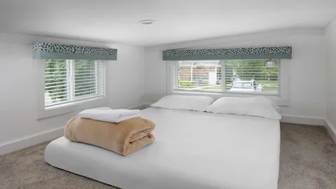 Premium Cottage 2 Bedrooms — image 2 of 10