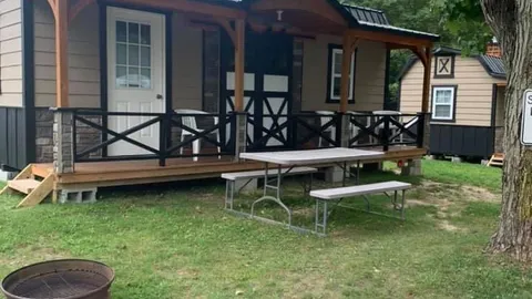 Creekside Cabins — image 1 of 8