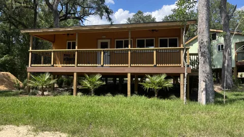 Lakeview Cabin 4-Farm of Dreams Resort Brooksville — image 1 of 12