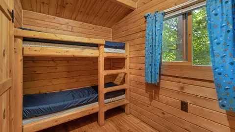 Yogi Bear Bungalow — image 2 of 6