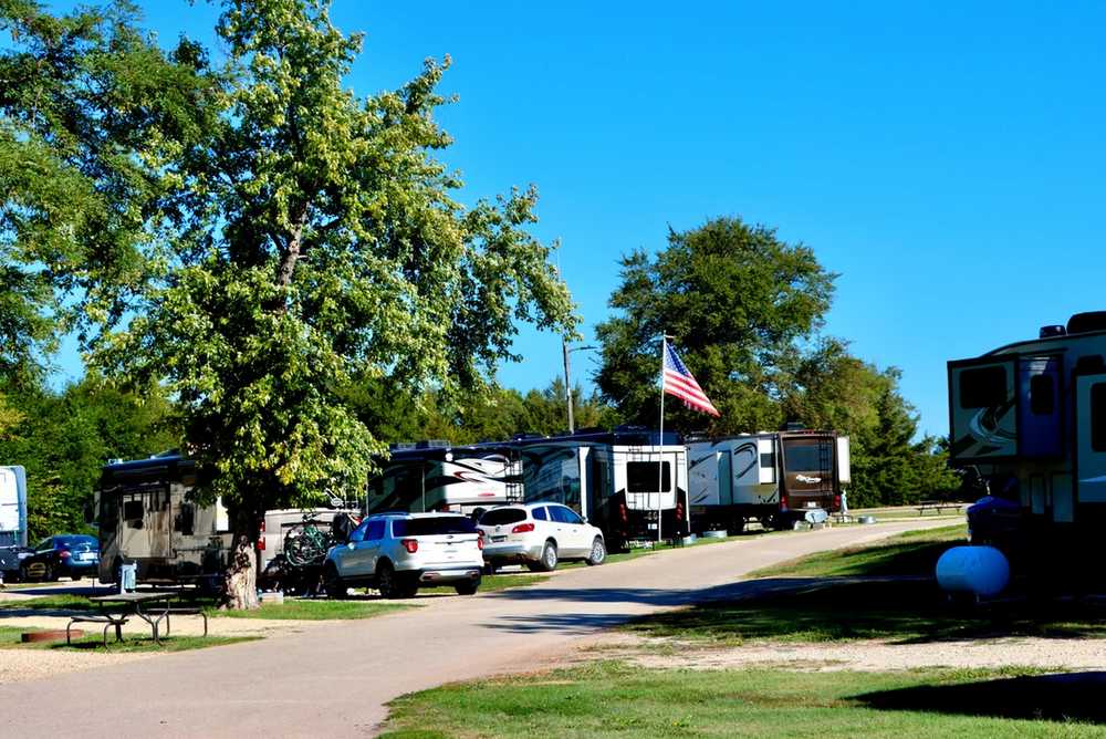 Walt's Four Seasons Campground & Country Store - Photo 4