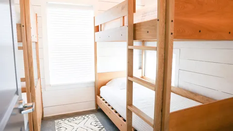 Beach Bungalow — image 10 of 10