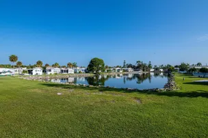 Sun Resorts & Residences Ft. Myers Beach (Age Restricted 55+) – photo 5