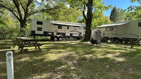 Woodland Edge Sites - Electric — image 2 of 5