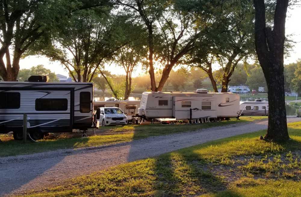 Beyonder Getaway at Sleepy Hollow, Oxford, Iowa - Photo 3
