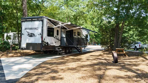 Red Carpet Pull-Thru RV Site — image 7 of 7