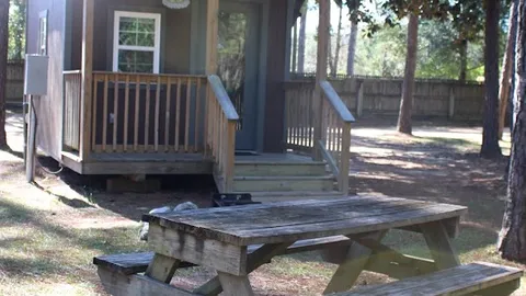 Boo Boo Cabin 2 — image 2 of 6