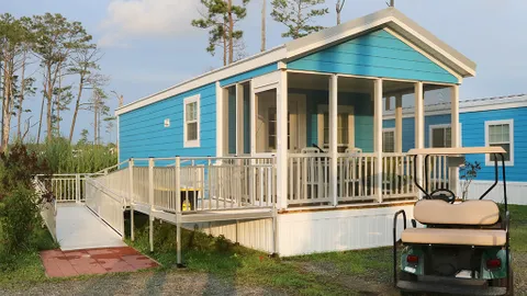 Coveside Waterfront Deluxe Cottage — image 1 of 6