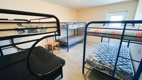 Bunk Room - 6 bunks — image 1 of 9