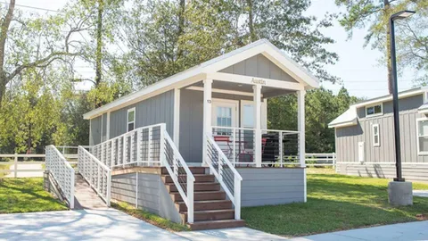 Classic Cottage — image 1 of 3